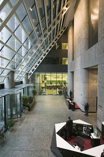The main lobby entrance at 101 Park Ave., NYC
